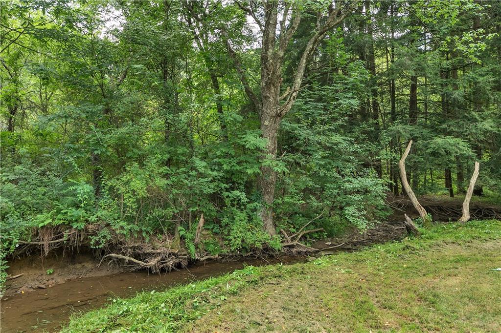 321 Crisswell Road, Unit B Butler, PA 16002 - Photo 5 of 25