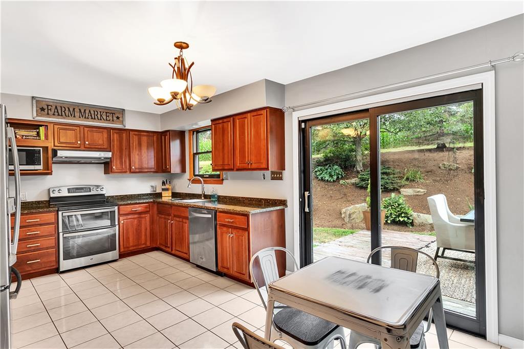 321 Crisswell Road, Unit B Butler, PA 16002 - Photo 8 of 25