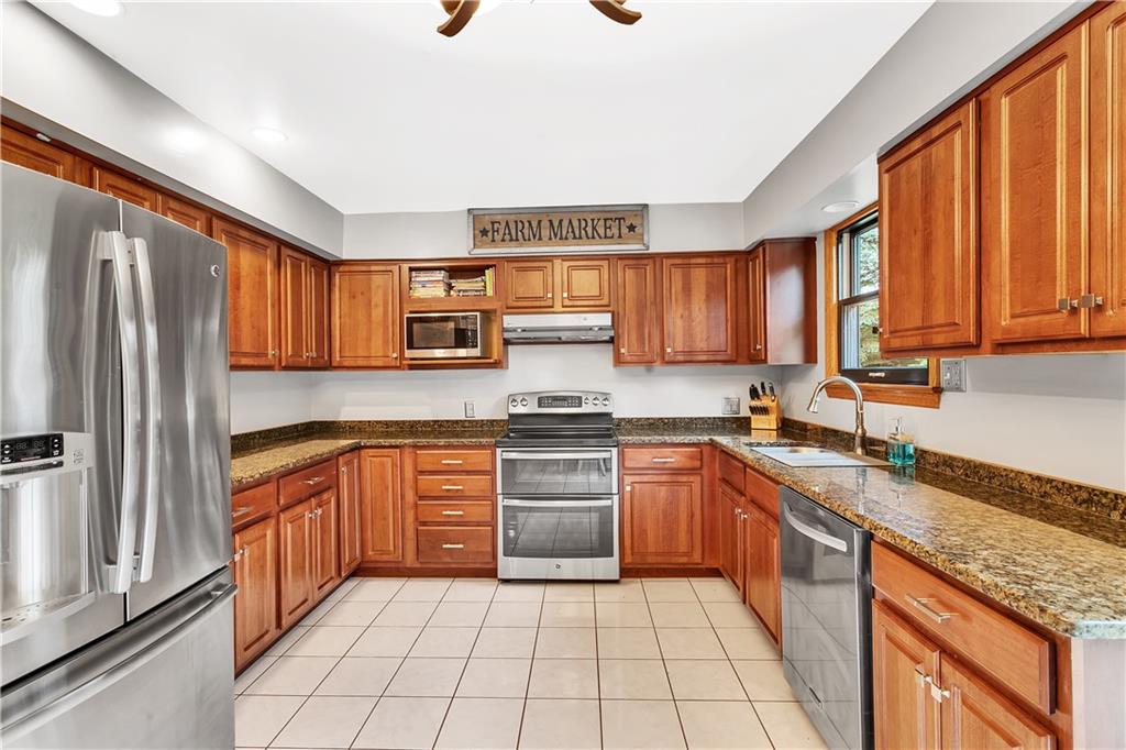 321 Crisswell Road, Unit B Butler, PA 16002 - Photo 10 of 25