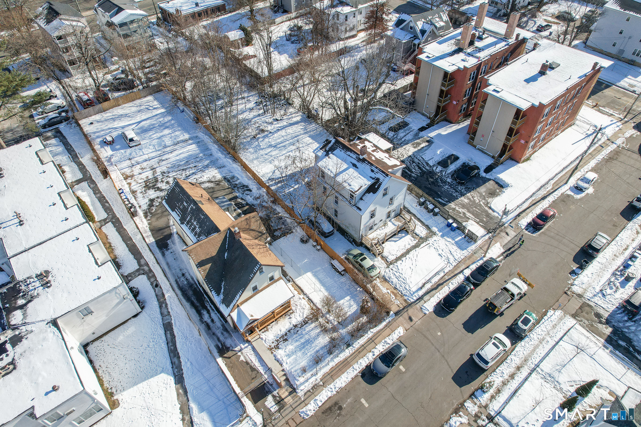 218 Martin Street Hartford, CT 06120 - Photo 2 of 38 an aerial view of a city