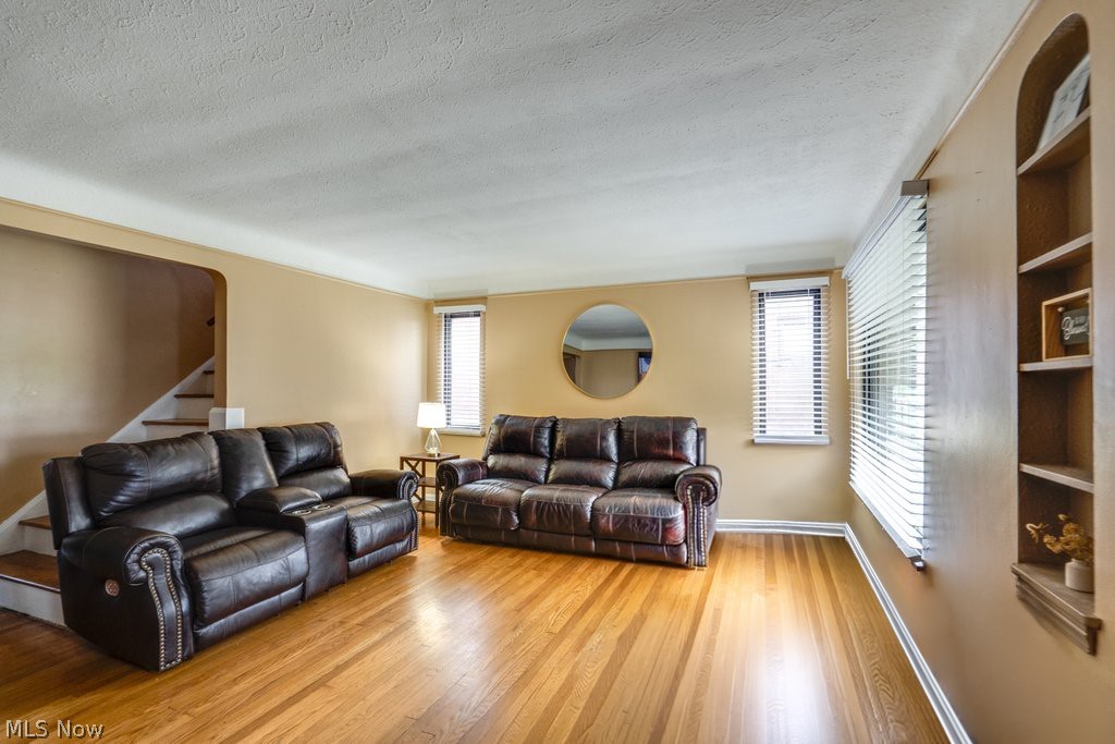 6710 Ackley Road Parma, OH 44129 - Photo 5 of 19
