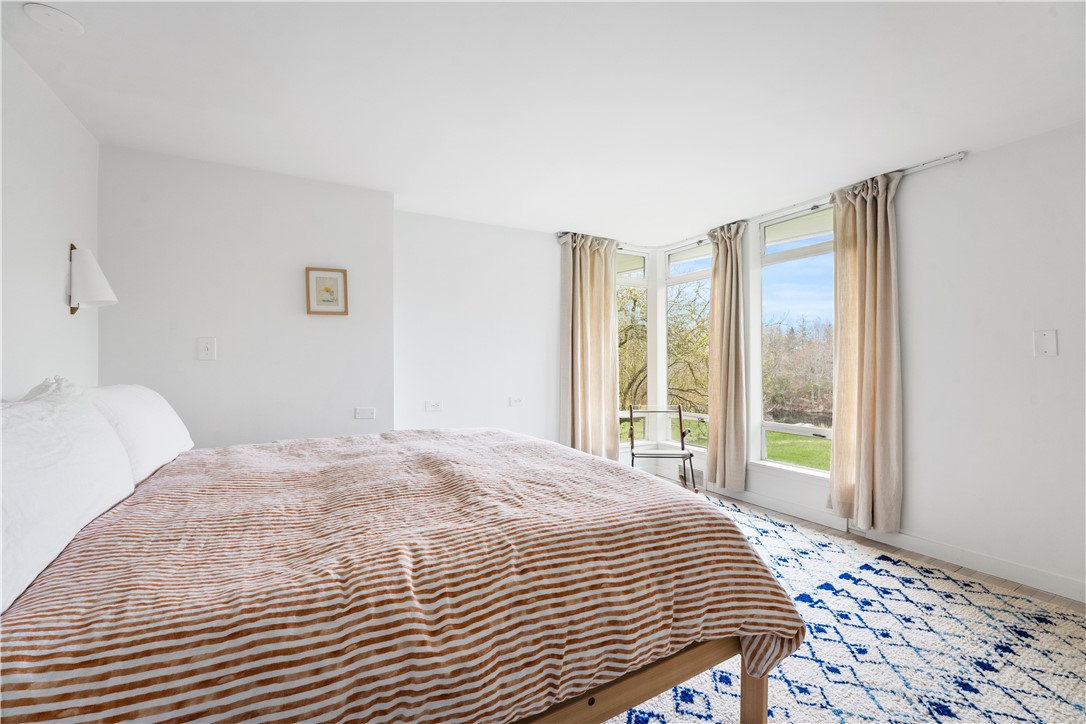 2358 Post Road South Kingstown, RI 02879 - Photo 13 of 36
