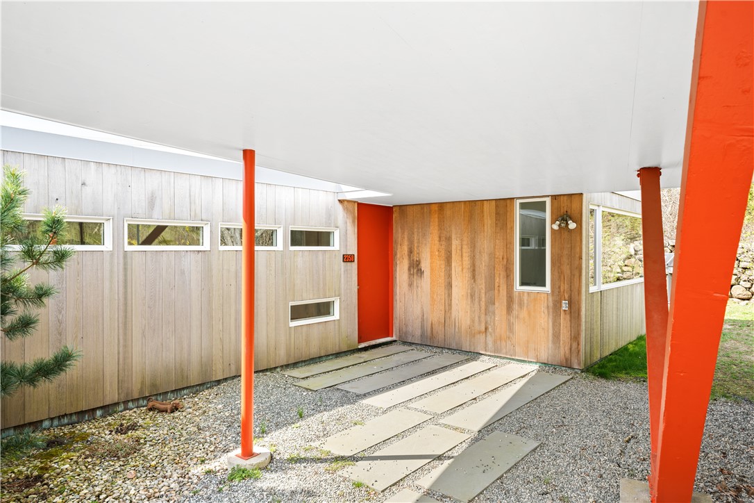 2358 Post Road South Kingstown, RI 02879 - Photo 5 of 36