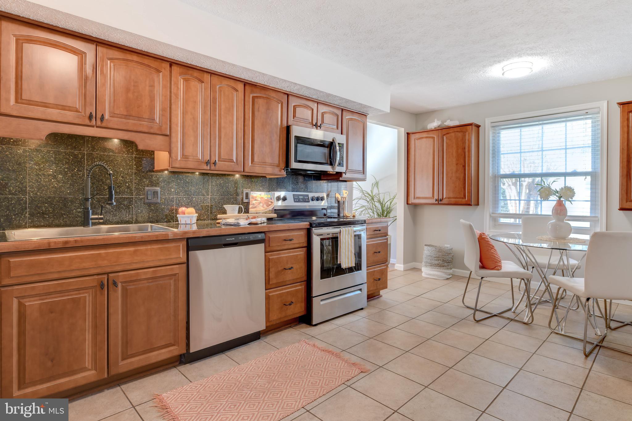 2978 Friends Road Annapolis, MD 21401 - Photo 4 of 51 Gallery Image 4
