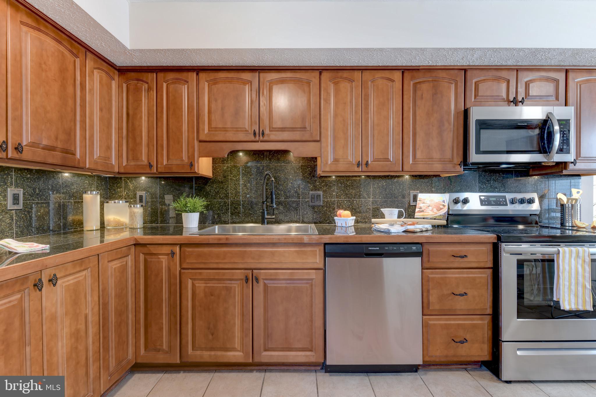 2978 Friends Road Annapolis, MD 21401 - Photo 5 of 51 Gallery Image 5