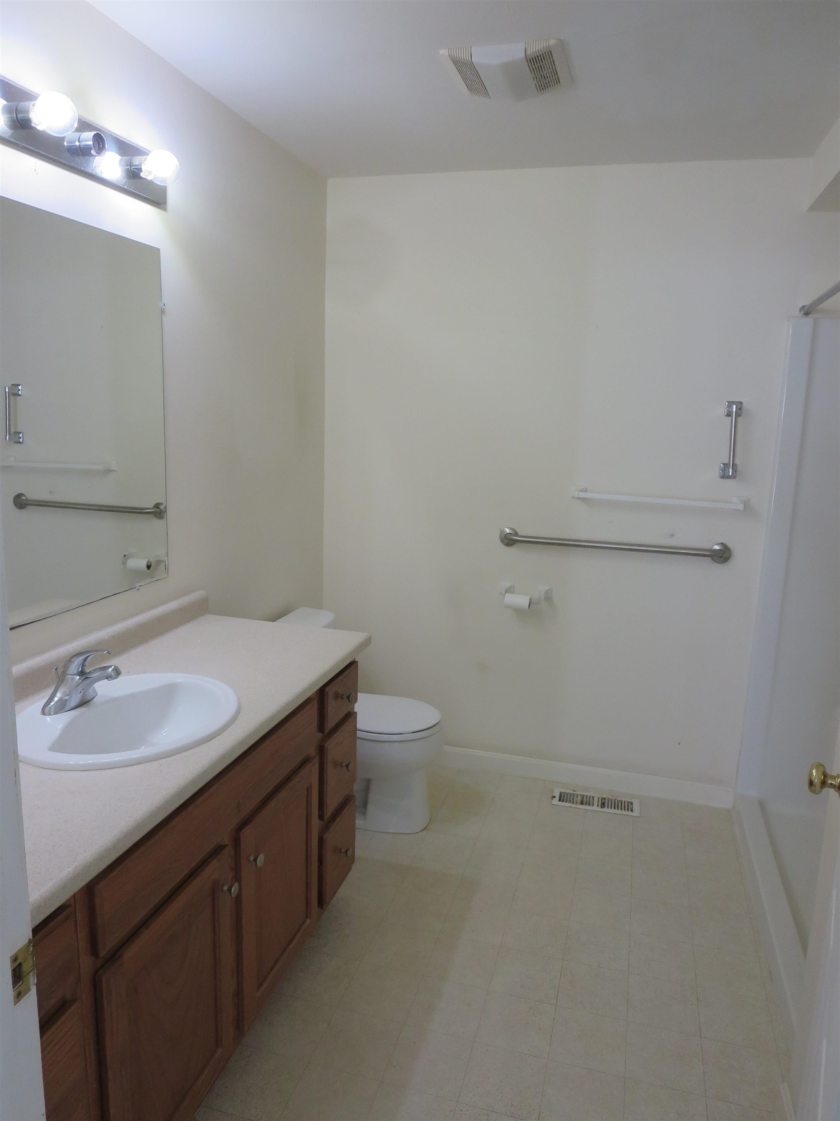82 Brookview Road Windham, NH 03087 - Photo 12 of 16