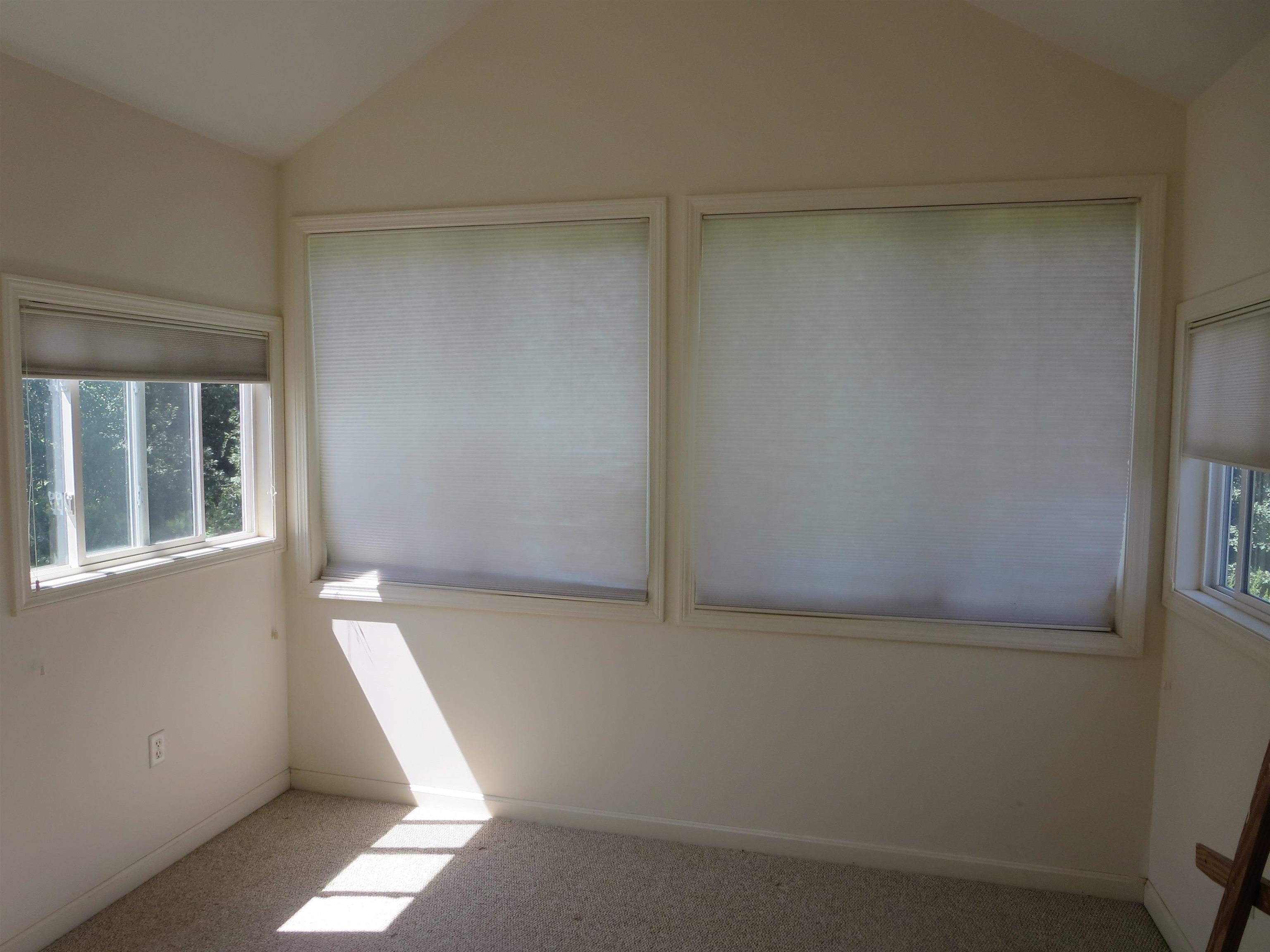 82 Brookview Road Windham, NH 03087 - Photo 13 of 16