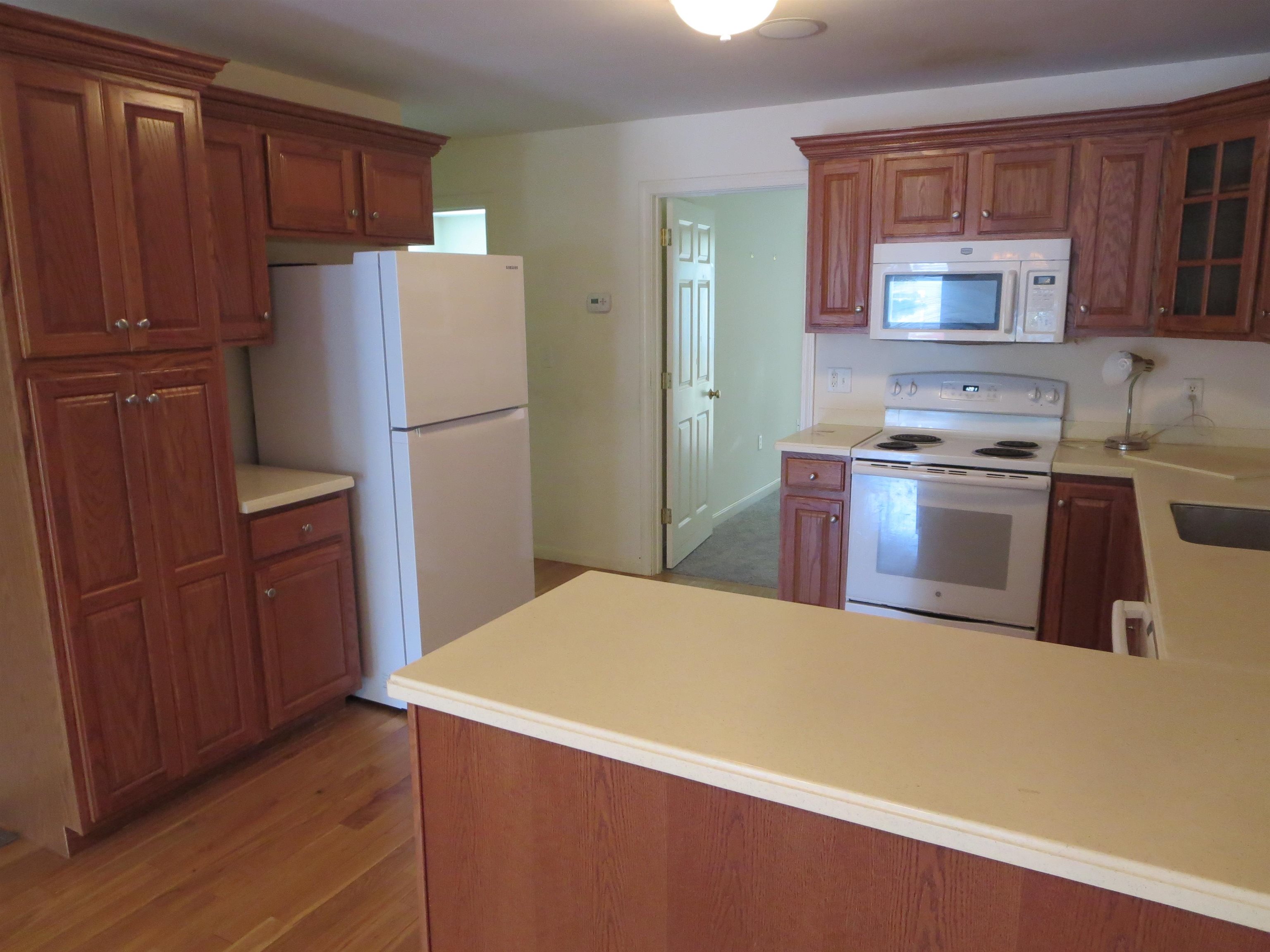 82 Brookview Road Windham, NH 03087 - Photo 4 of 16