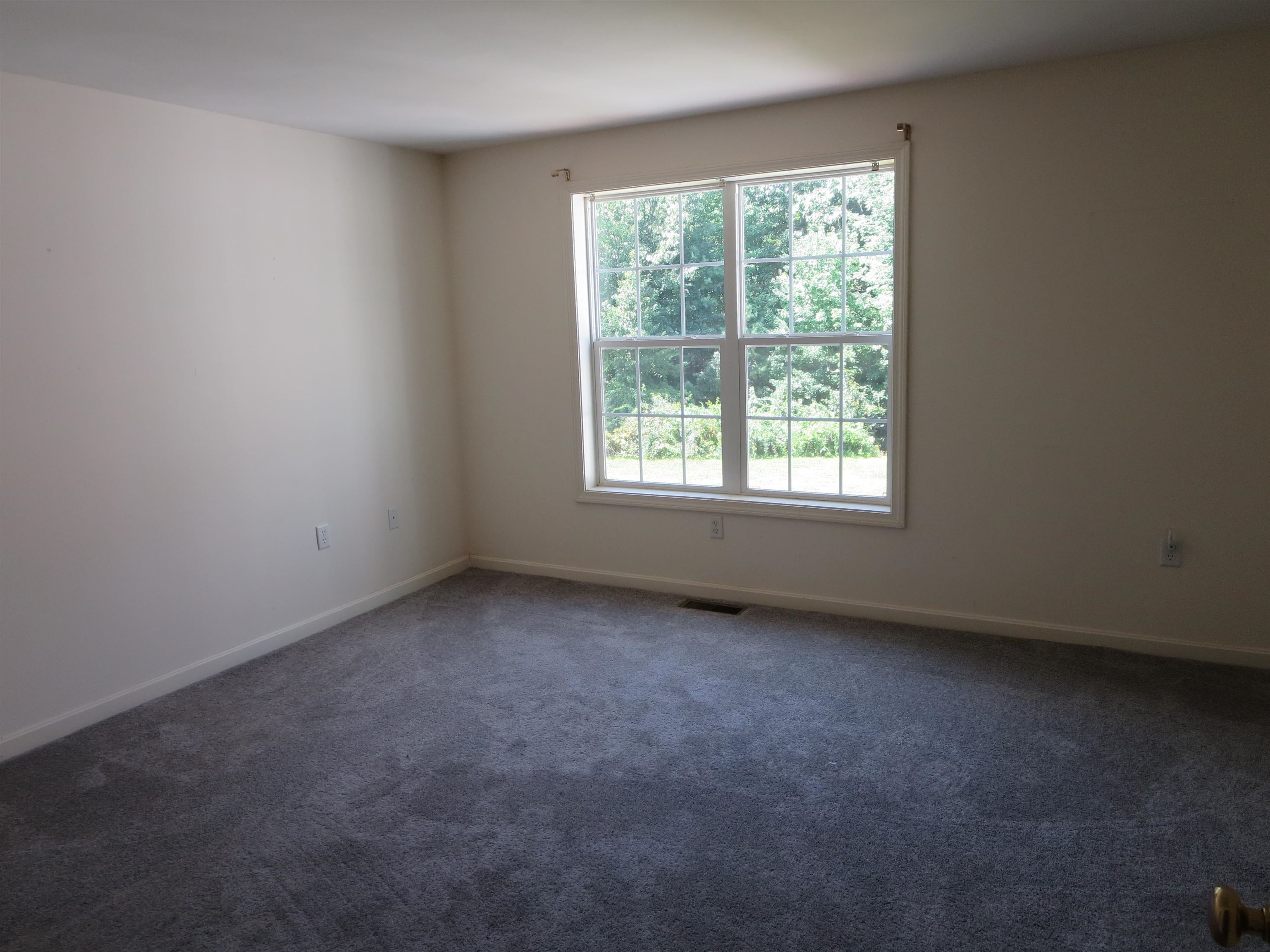 82 Brookview Road Windham, NH 03087 - Photo 10 of 16