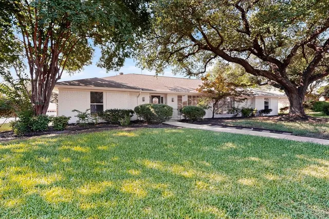 $5,000 | 7116 Town Bluff Drive, Dallas, TX 75248