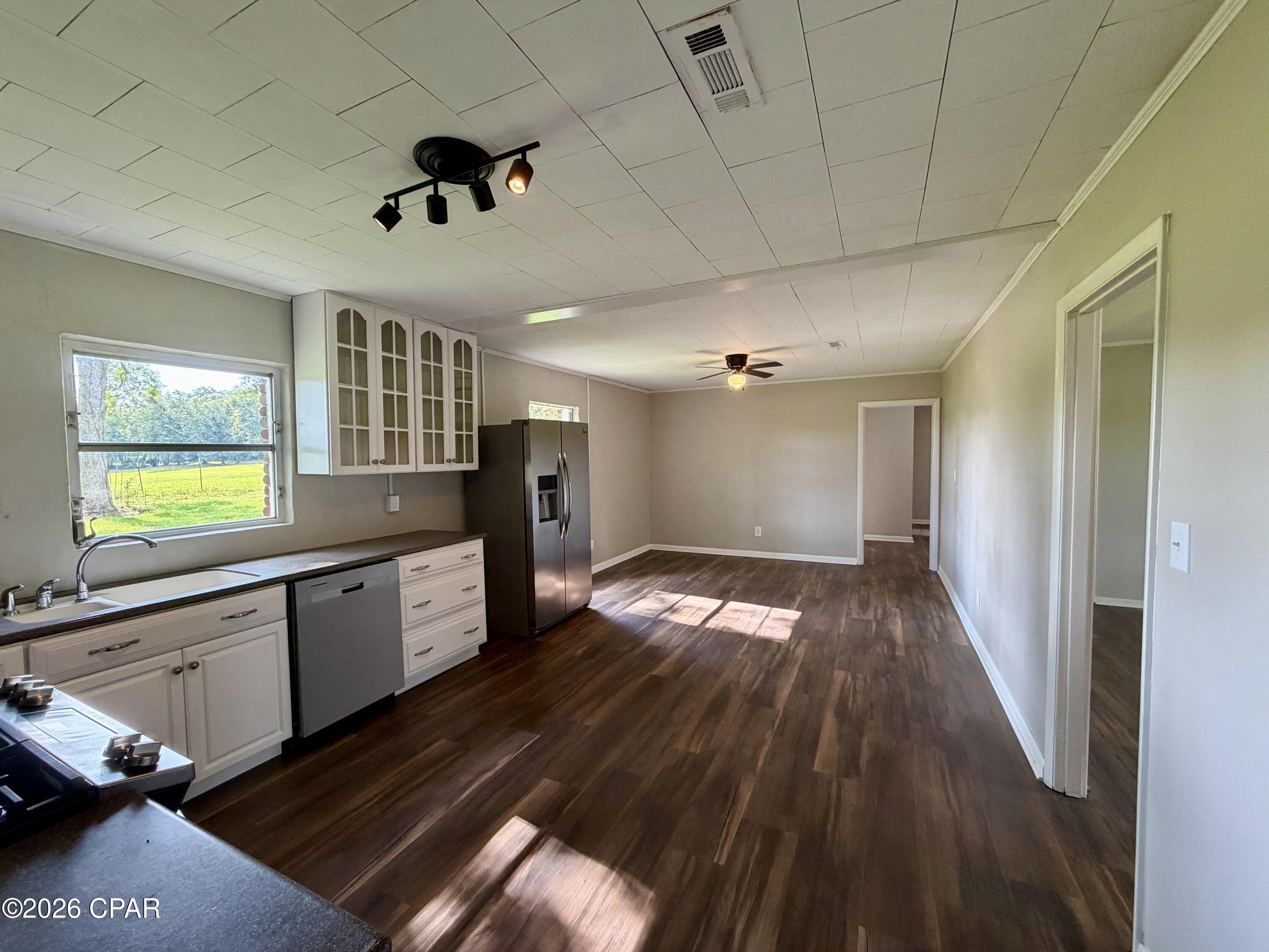 3023 Clearmont Road Marianna, FL 32446 - Photo 5 of 42