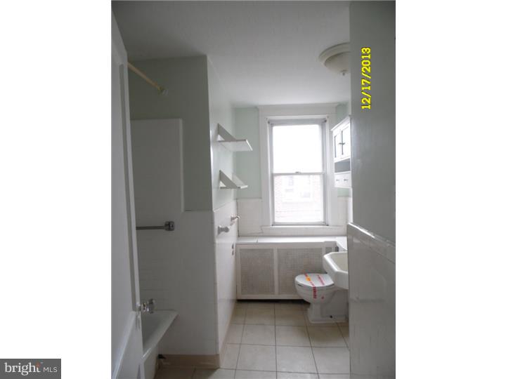 237 Ashby Road Upper Darby, PA 19082 - Photo 6 of 11