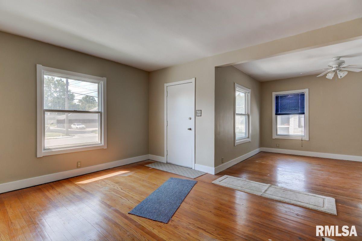519 East Ash Street Springfield, IL 62703 - Photo 3 of 35