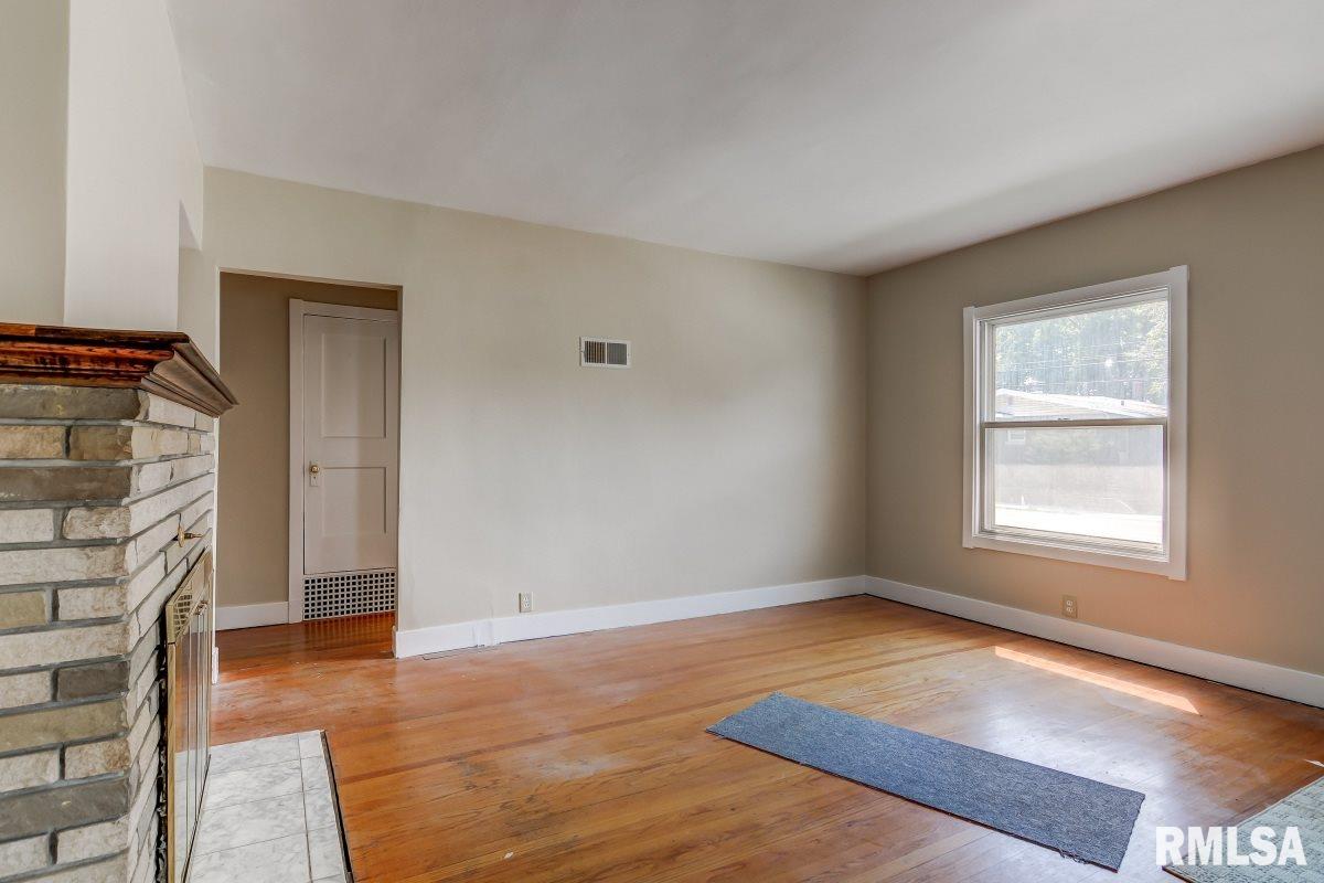 519 East Ash Street Springfield, IL 62703 - Photo 5 of 35