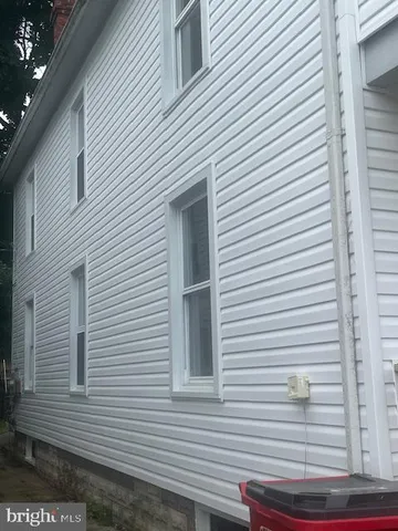 a view of a white house