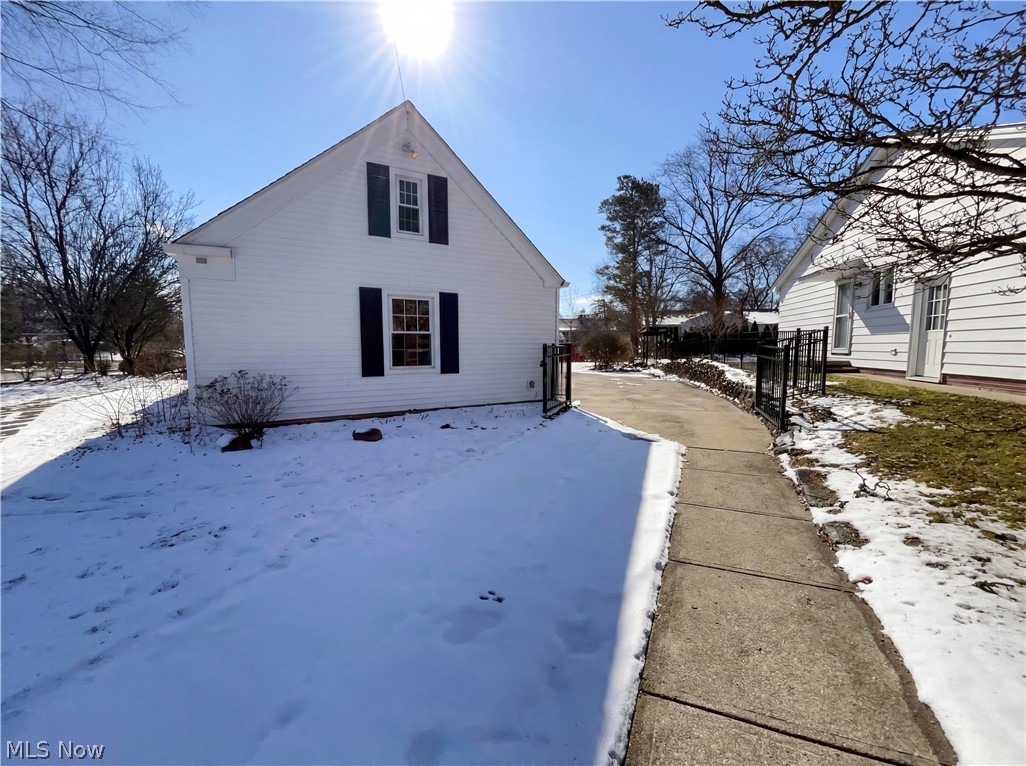 2330 Thurmont Road Akron, OH 44313 - Photo 16 of 26 Gallery Image 16