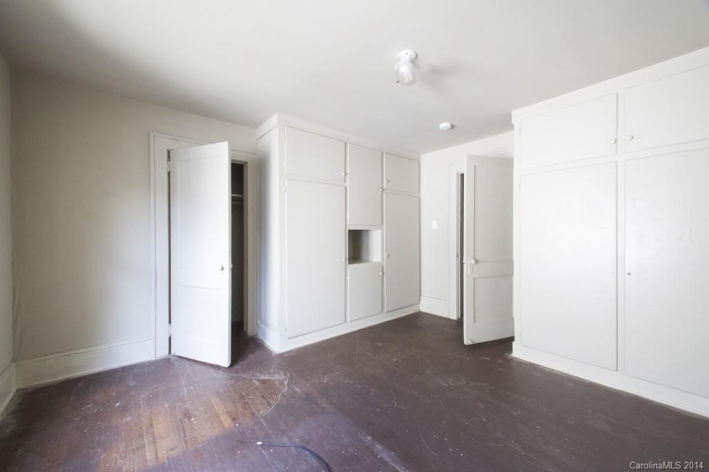 3101 Tuckaseegee Road Charlotte, NC 28208 - Photo 7 of 13 a view of an empty room with closet and entryway