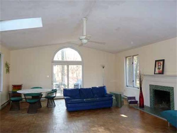 9 Woodridge Road Wayland, MA 01778 - Photo 4 of 28 Gallery Image 4