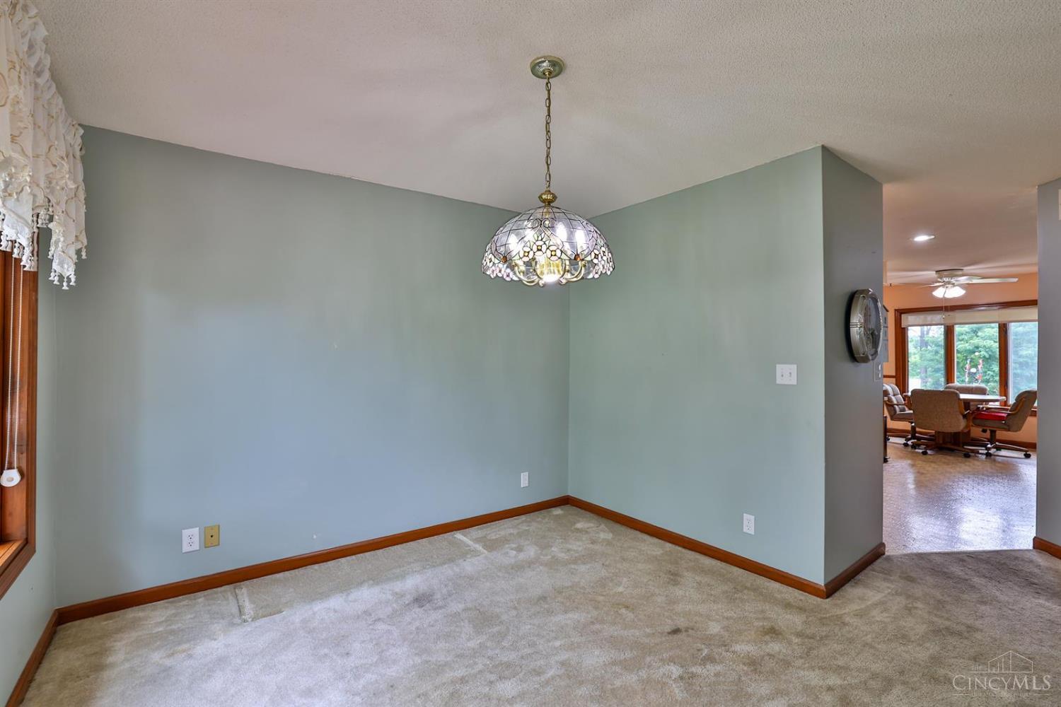 718 Greentree Road Lawrenceburg, IN 47025 - Photo 15 of 46