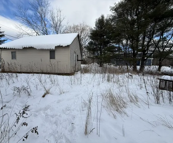 $98,000 | 188 Ohio Hill Road, Fairfield, ME 04937