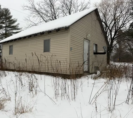 $98,000 | 188 Ohio Hill Road, Fairfield, ME 04937