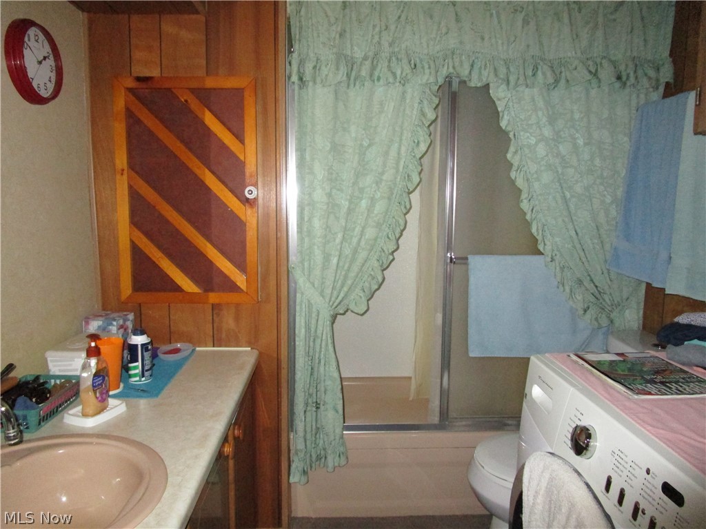 4569 Center Road Andover, OH 44003 - Photo 3 of 12 Gallery Image 3