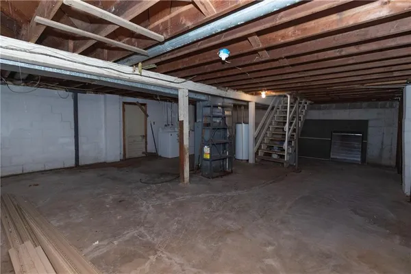 $185,000 | 7109 North Cherry Lane, Gladstone, MO 64118