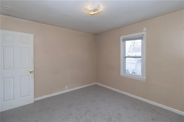 $185,000 | 7109 North Cherry Lane, Gladstone, MO 64118
