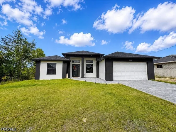 $3,000 | 2606 10th Street Southwest, Lehigh Acres, FL 33976