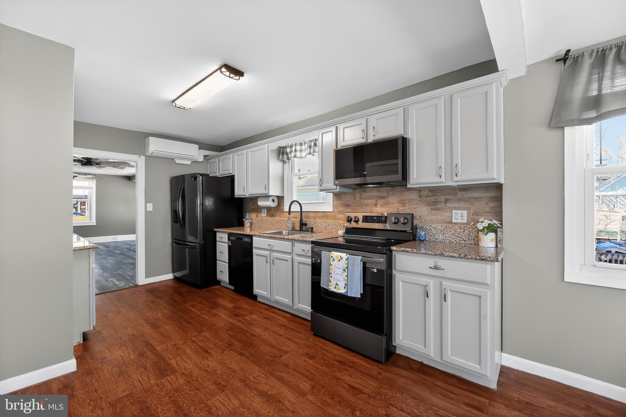 311 Gradwell Avenue Maple Shade, NJ 08052 - Photo 9 of 28