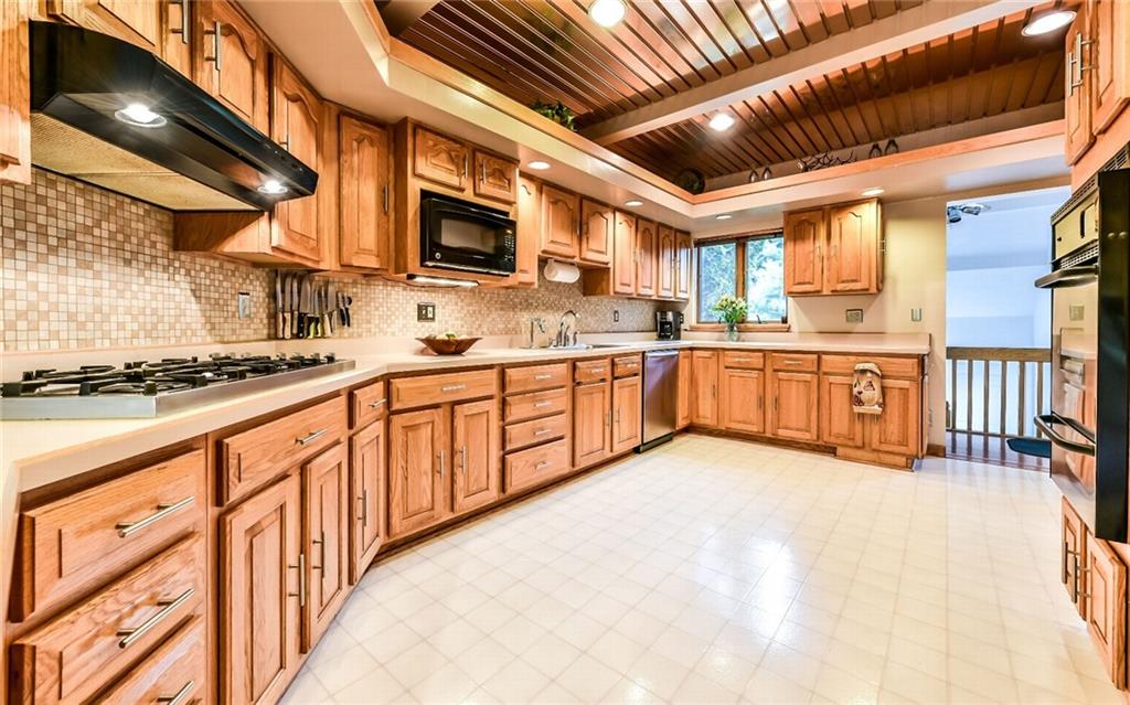 264 Shuster Road Tarentum, PA 15084 - Photo 9 of 25