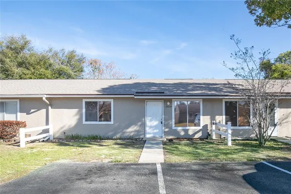 $135,000 | 30034 Tavares Ridge Boulevard, Unit 1, Tavares, FL 32778