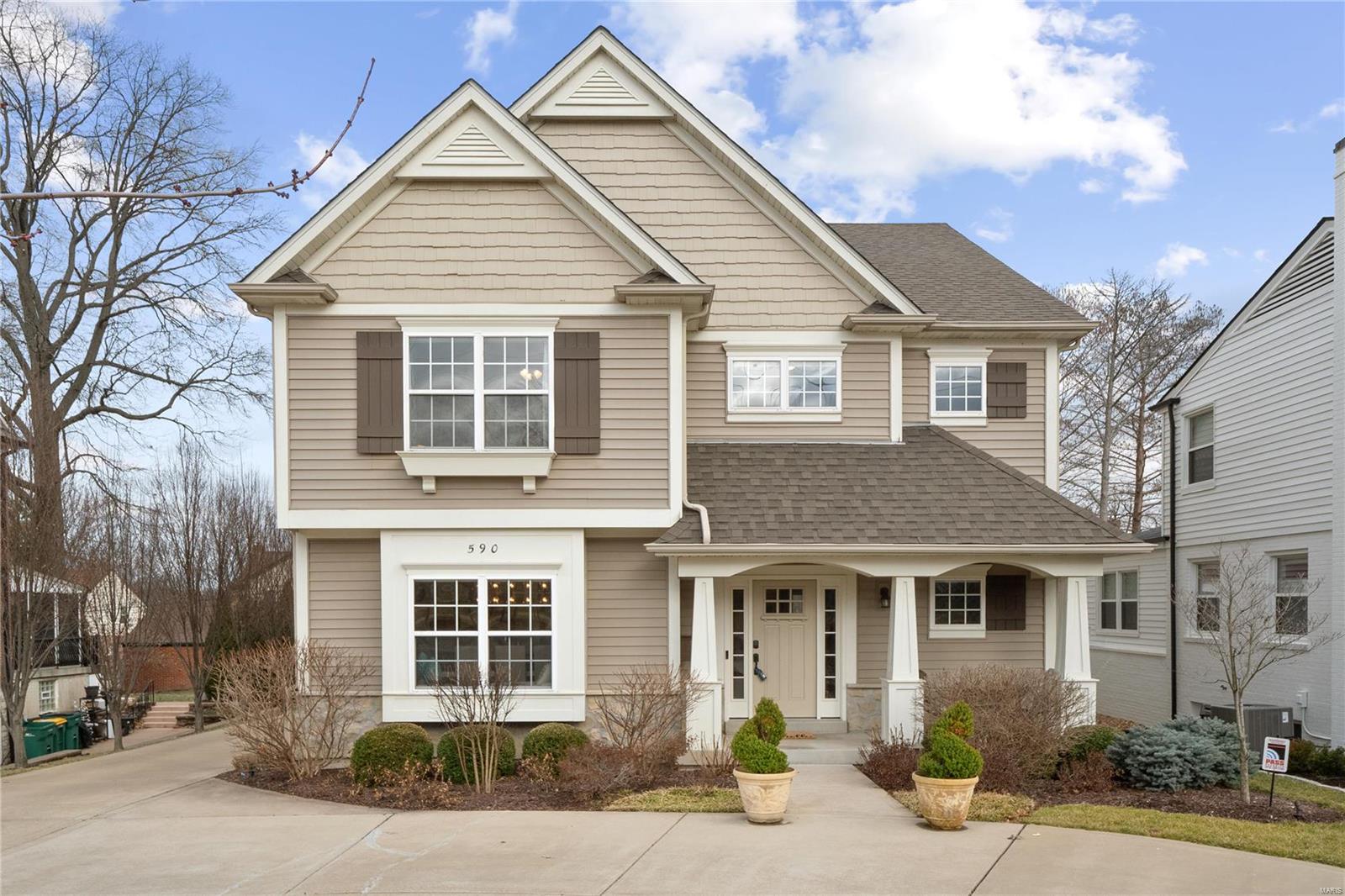 590 South Berry Road St. Louis, MO 63122 - Photo 1 of 25 Gallery Image 1