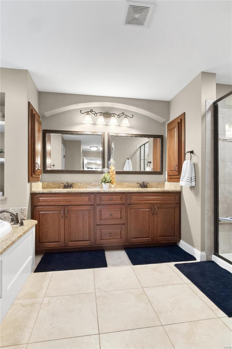 590 South Berry Road St. Louis, MO 63122 - Photo 16 of 25 Gallery Image 16