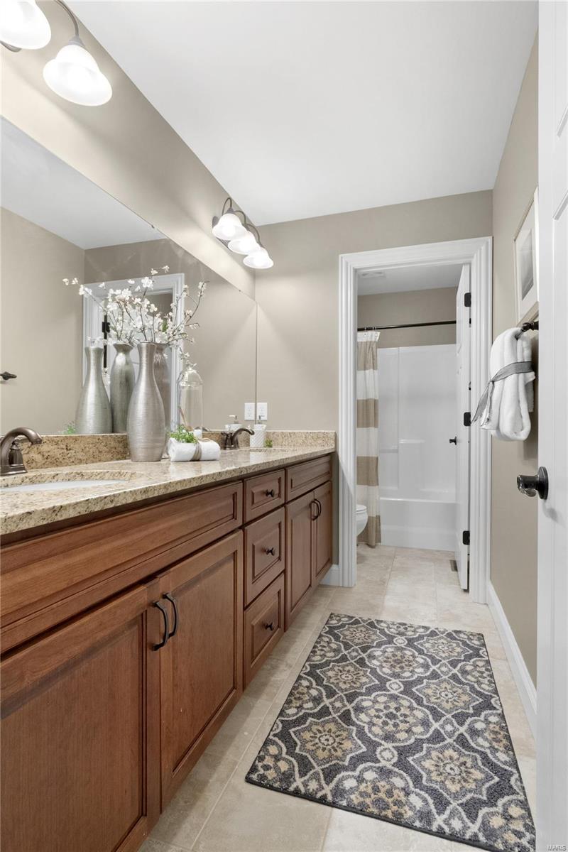 590 South Berry Road St. Louis, MO 63122 - Photo 20 of 25 Gallery Image 20