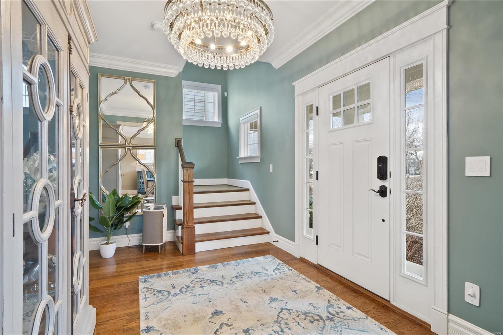 590 South Berry Road St. Louis, MO 63122 - Photo 3 of 25 Gallery Image 3