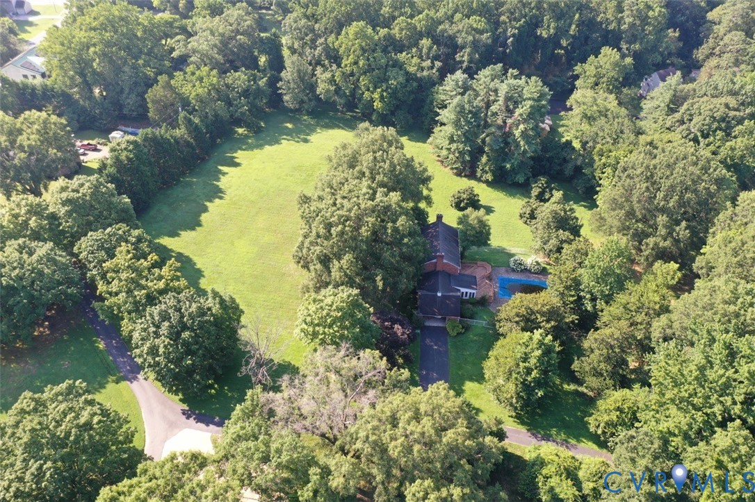 5212 Beddington Road Richmond, VA 23234 - Photo 21 of 22 a aerial view of a house with a yard and lake view