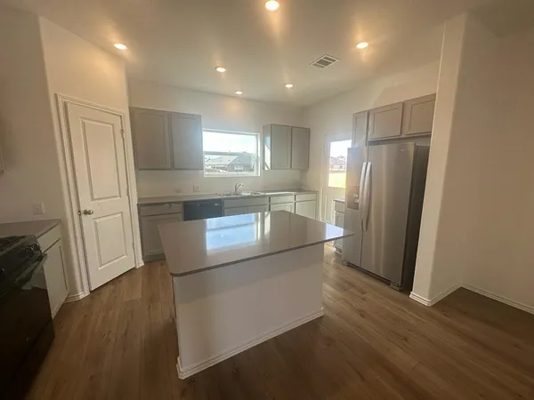 $2,499 | 336 Canley Loop, Hutto, TX 78634