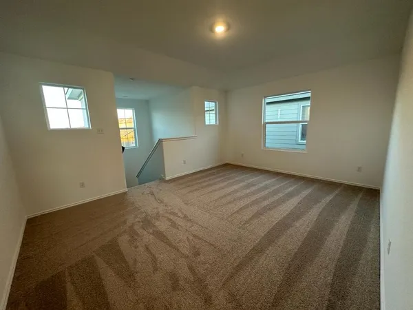 $2,499 | 336 Canley Loop, Hutto, TX 78634