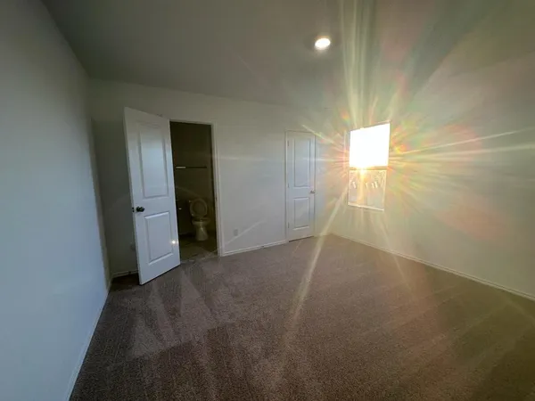 $2,499 | 336 Canley Loop, Hutto, TX 78634