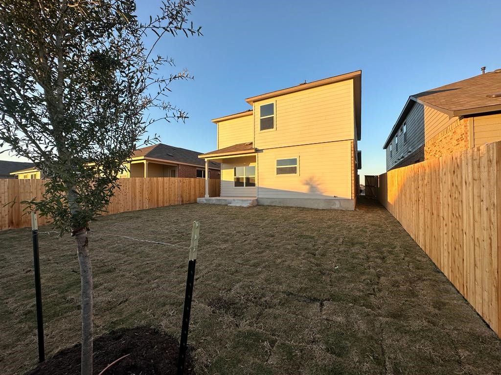 336 Canley Loop Hutto, TX 78634 - Photo 33 of 39