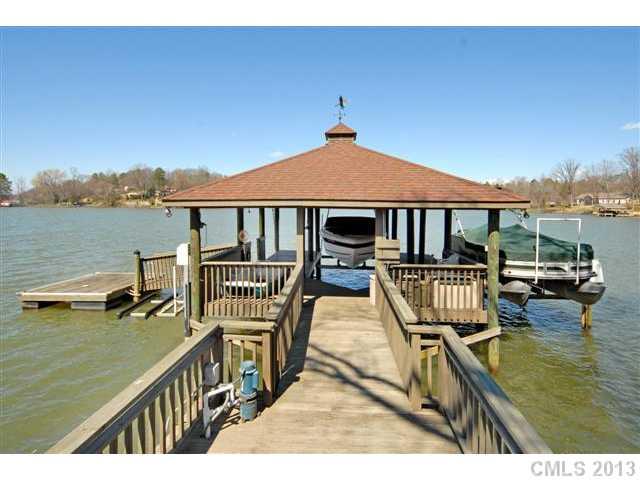 2938 Sadler Road Charlotte, NC 28278 - Photo 3 of 16 Gallery Image 3