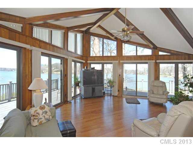 2938 Sadler Road Charlotte, NC 28278 - Photo 7 of 16 Gallery Image 7