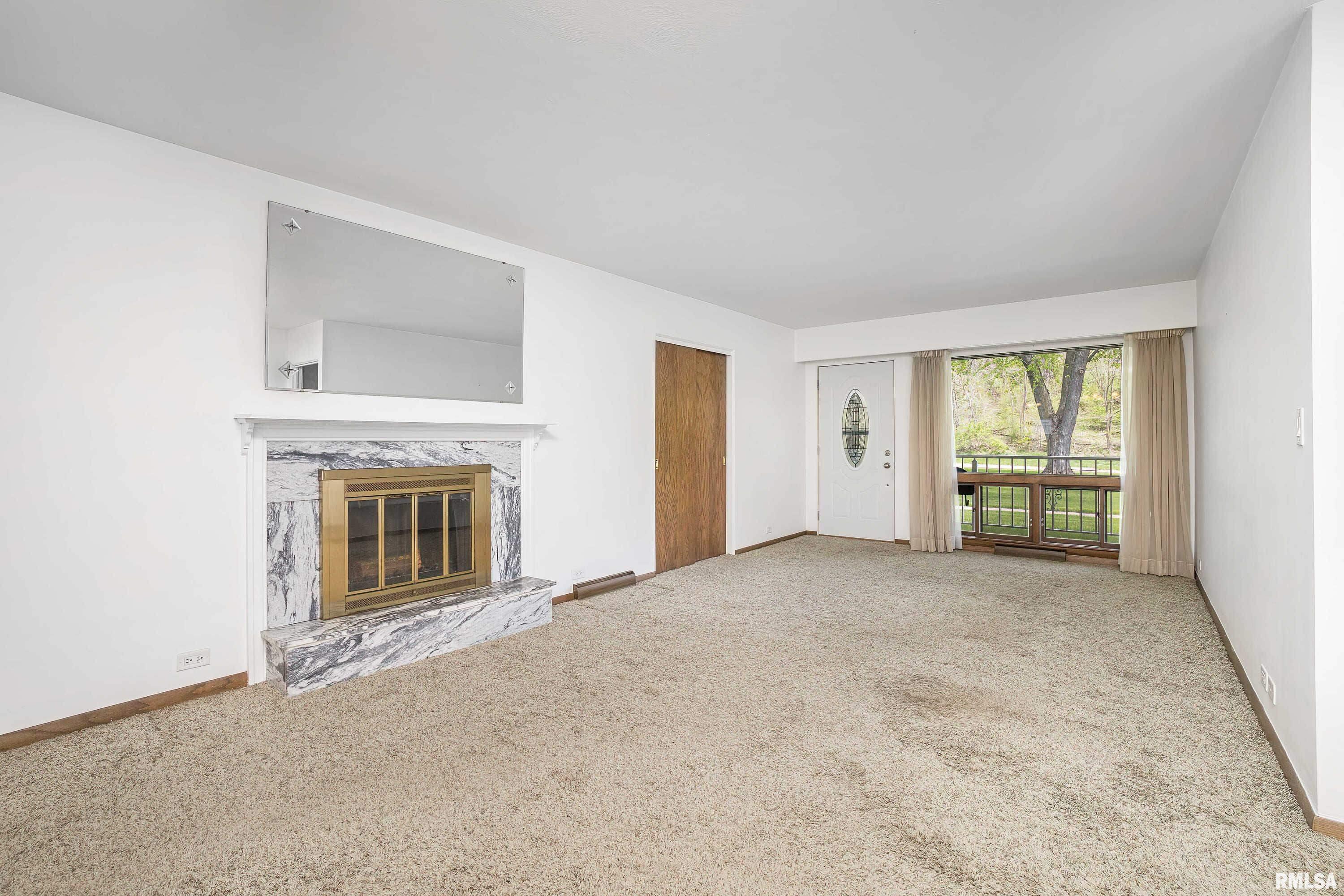 1104 Kimberly Road, Unit 303 Bettendorf, IA 52722 - Photo 12 of 34 Gallery Image 12