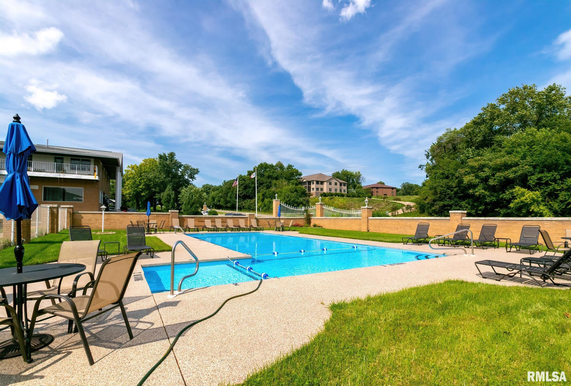 1104 Kimberly Road, Unit 303 Bettendorf, IA 52722 - Photo 3 of 34 Gallery Image 3