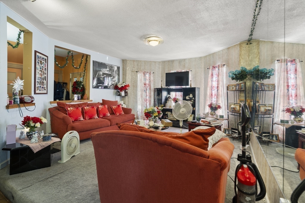 87 Hamilton Street Boston, MA 02125 - Photo 20 of 39