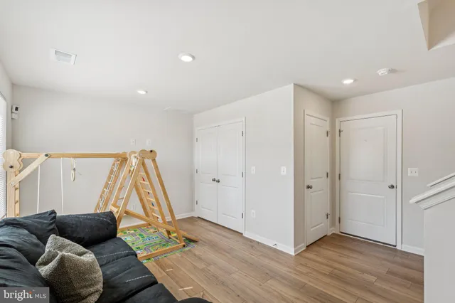 $2,200 | 79 Swan Fld Avenue, Ranson, WV 25438