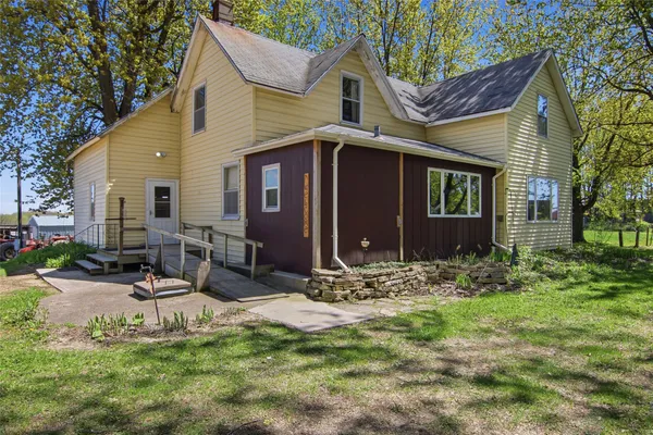 $329,900 | W10050 County Road I, Pepin, WI 54759