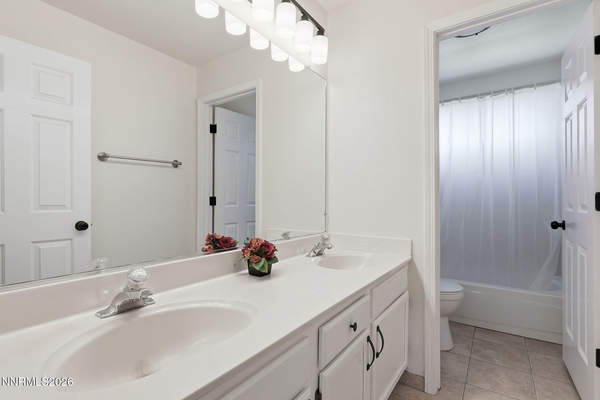 4566 Canyon Ridge Lane Reno, NV 89523 - Photo 25 of 60 31-web-or-mls-IMG_2205