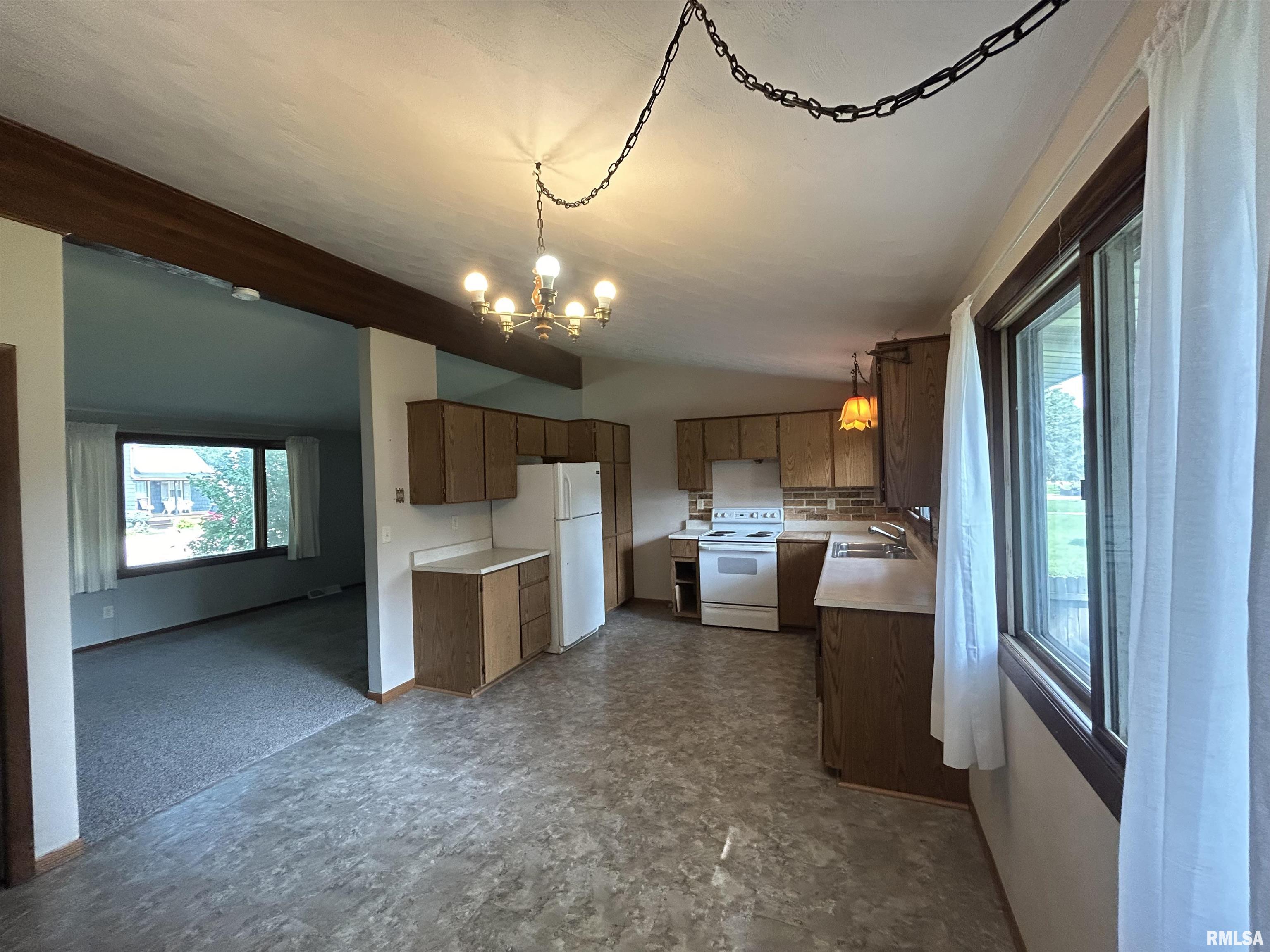 116 North Spring Street Geneseo, IL 61254 - Photo 5 of 15 Gallery Image 5